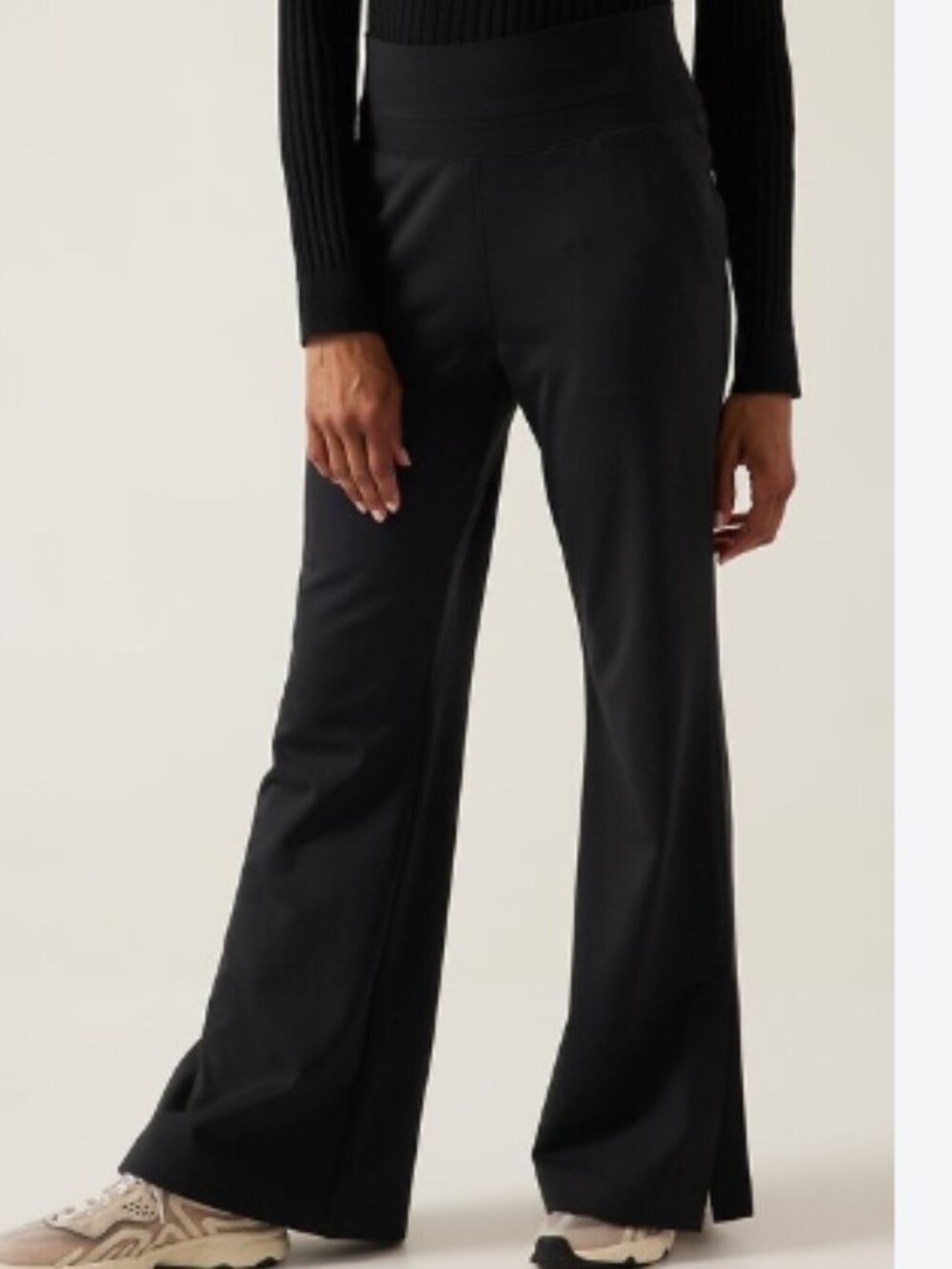 ATHLETA Venice Flare Pants Black Size Medium Petite